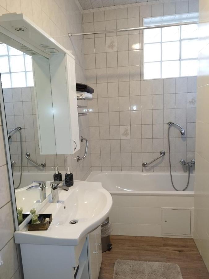 Sankt Andrä bei Frauenkirchen Ferienwohnung Maks Und Kris מראה חיצוני תמונה